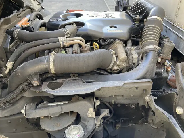 いすゞ エルフ BKG-NMR85AN(2WD)の写真32