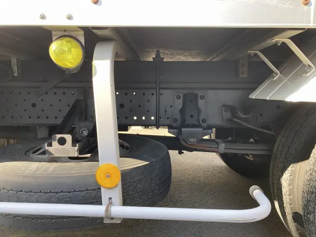 いすゞ エルフ BKG-NMR85AN(2WD)の写真34