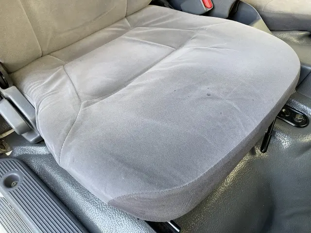 いすゞ エルフ BKG-NMR85AN(2WD)の写真39