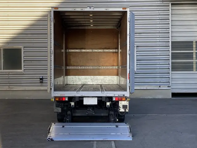 三菱 キャンター TKG-FEA50(2WD)の写真5