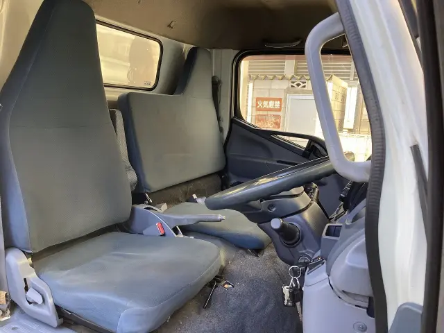 三菱 キャンター TKG-FEA50(2WD)の写真16