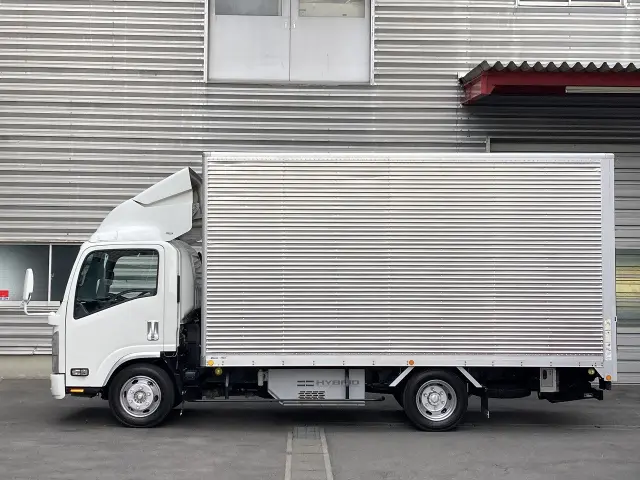 いすゞ エルフ TQG-NPR85AN(2WD)の写真2