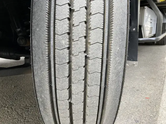 いすゞ エルフ TQG-NPR85AN(2WD)の写真13