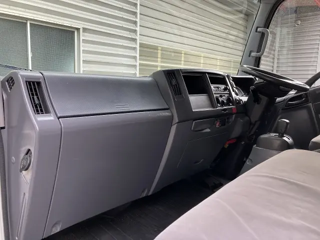 いすゞ エルフ TQG-NPR85AN(2WD)の写真20