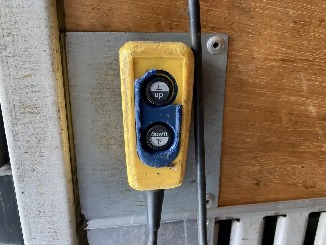 いすゞ エルフ TQG-NPR85AN(2WD)の写真27