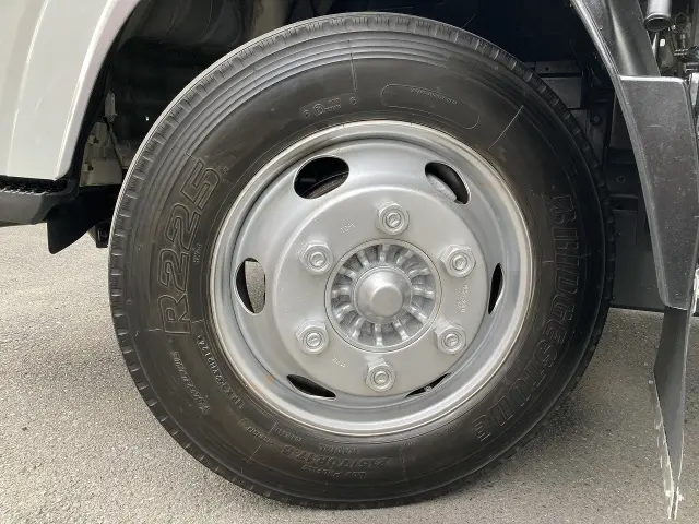 いすゞ エルフ TQG-NPR85AN(2WD)の写真35