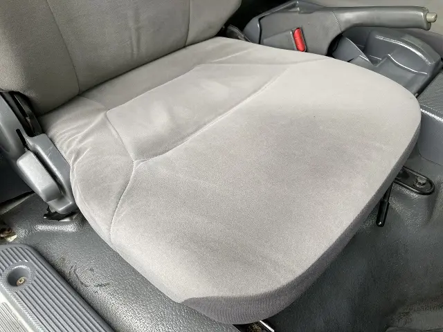 いすゞ エルフ TQG-NPR85AN(2WD)の写真39