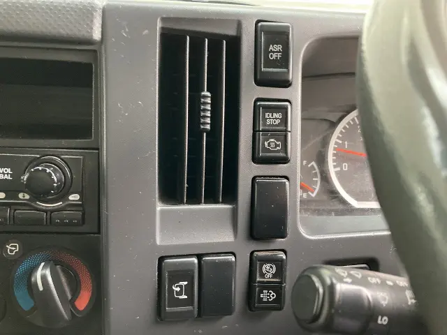 いすゞ エルフ TQG-NPR85AN(2WD)の写真41