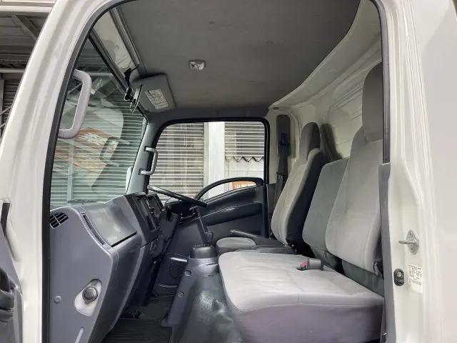 いすゞ エルフ TQG-NPR85AN(2WD)の写真43