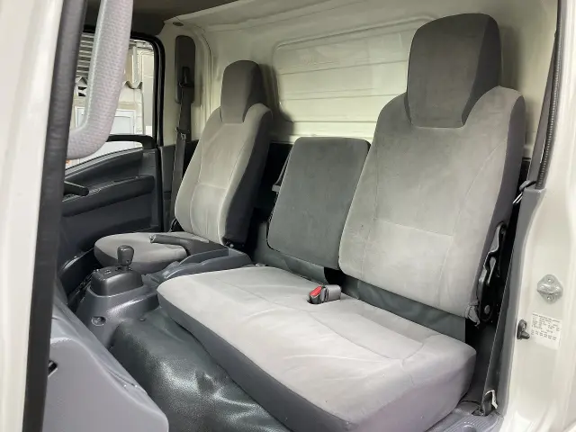 いすゞ エルフ TQG-NPR85AN(2WD)の写真44