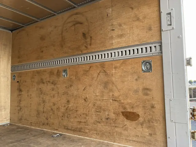 日産 アトラス TRG-FEA5W(2WD)の写真24