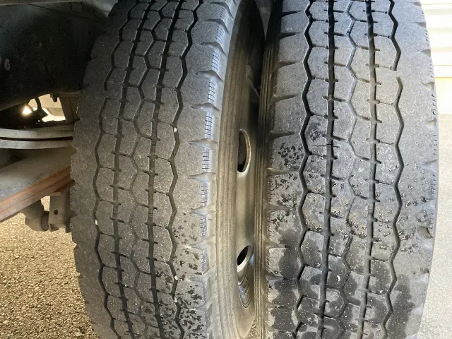 いすゞ エルフ TRG-NMR85AN(2WD)の写真15