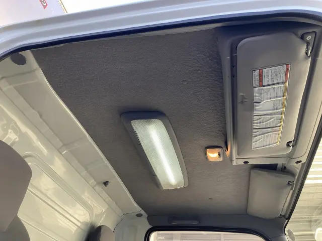 いすゞ エルフ TRG-NMR85AN(2WD)の写真20