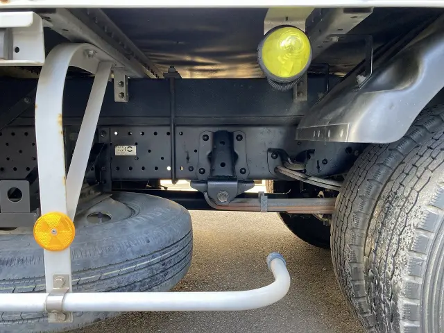 いすゞ エルフ TRG-NMR85AN(2WD)の写真35