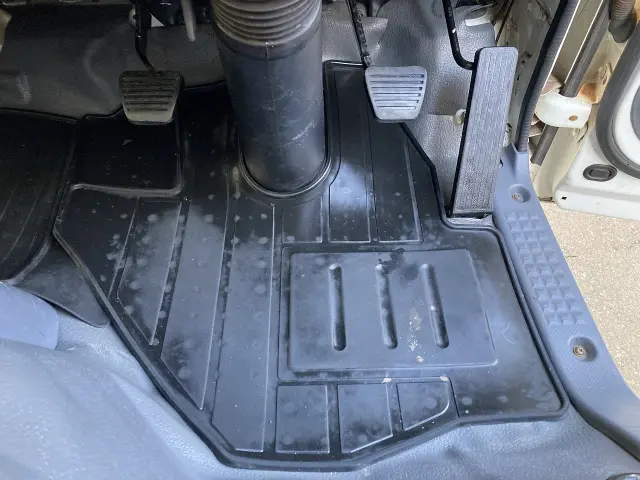 いすゞ エルフ TRG-NMR85AN(2WD)の写真43