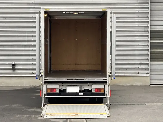 トヨタ ダイナ TKG-XZC605(2WD)の写真5