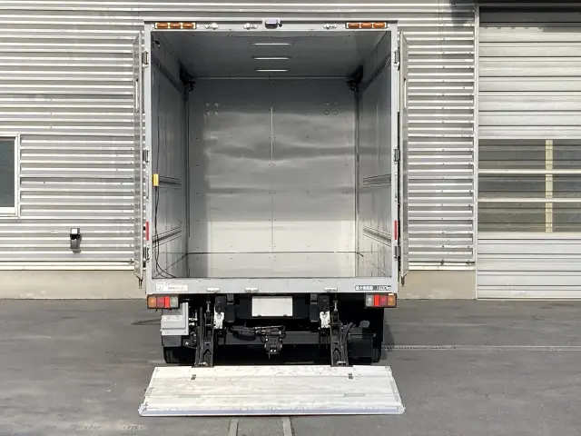 三菱 キャンター TPG-FEB80(2WD)の写真7