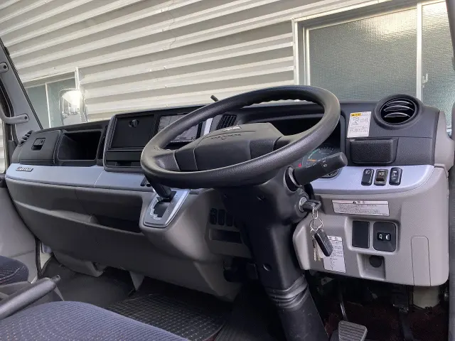 三菱 キャンター TPG-FEB80(2WD)の写真19