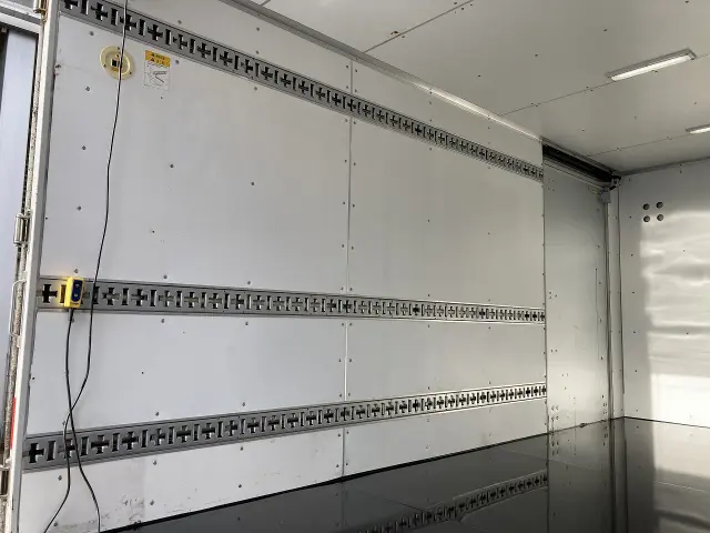 三菱 キャンター TPG-FEB80(2WD)の写真25