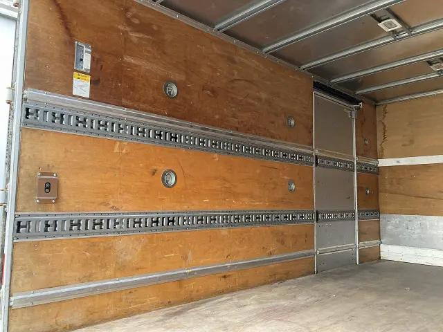 三菱 キャンター TKG-FEB50(2WD)の写真24