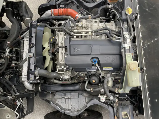 三菱 キャンター TPG-FBA00(2WD)の写真6