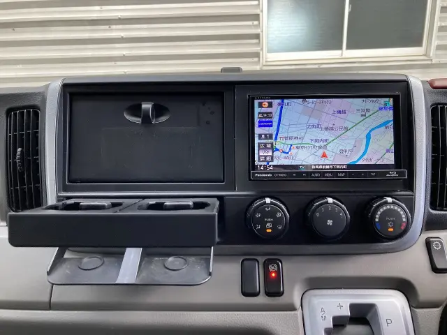 三菱 キャンター TPG-FBA00(2WD)の写真17