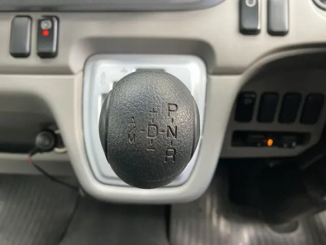 三菱 キャンター TPG-FBA00(2WD)の写真18