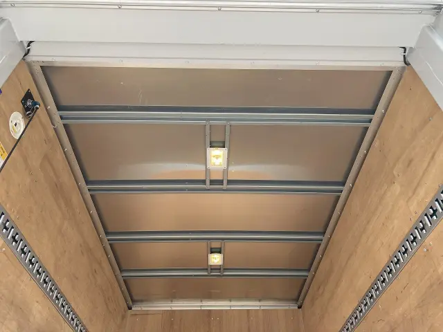 三菱 キャンター TPG-FBA00(2WD)の写真25