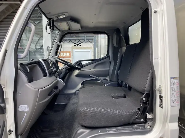 三菱 キャンター TPG-FBA00(2WD)の写真44