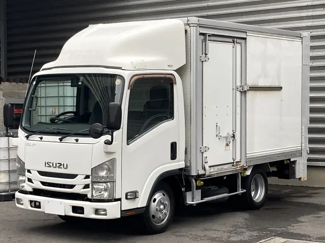 いすゞ エルフ TRG-NMR85AN(2WD)の写真2
