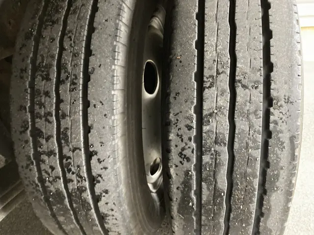 いすゞ エルフ TRG-NMR85AN(2WD)の写真15