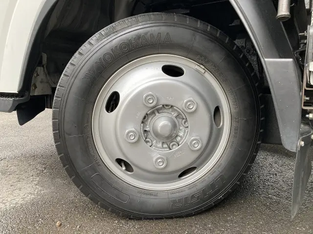 いすゞ エルフ TRG-NMR85AN(2WD)の写真36
