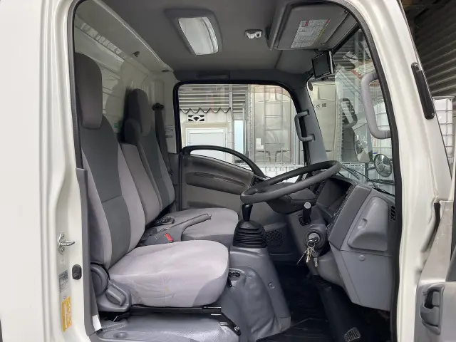いすゞ エルフ TRG-NMR85AN(2WD)の写真38