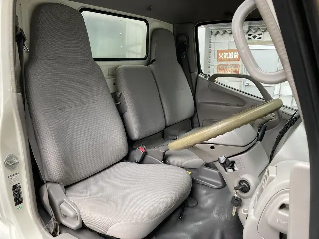 トヨタ ダイナ BDG-XZU338(2WD)の写真15