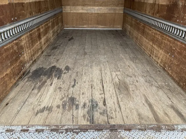 トヨタ ダイナ BDG-XZU338(2WD)の写真23