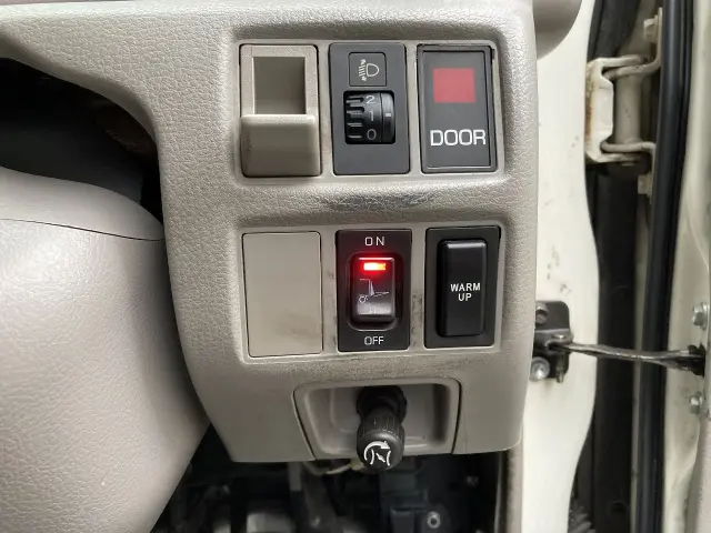 トヨタ ダイナ BDG-XZU338(2WD)の写真37