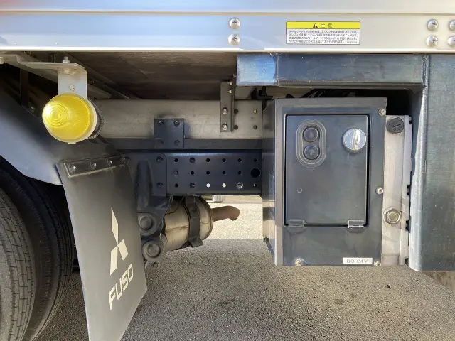 三菱 キャンター TPG-FBA20(2WD)の写真11