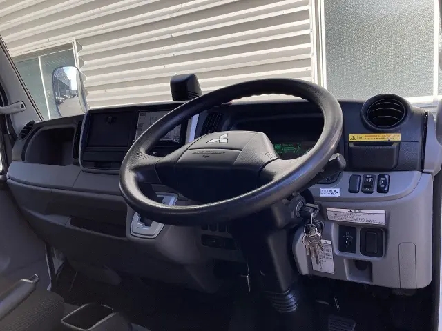 三菱 キャンター TPG-FBA20(2WD)の写真17