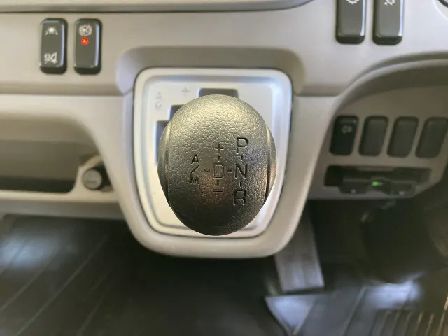 三菱 キャンター TPG-FBA20(2WD)の写真19