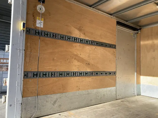 三菱 キャンター TPG-FBA20(2WD)の写真23