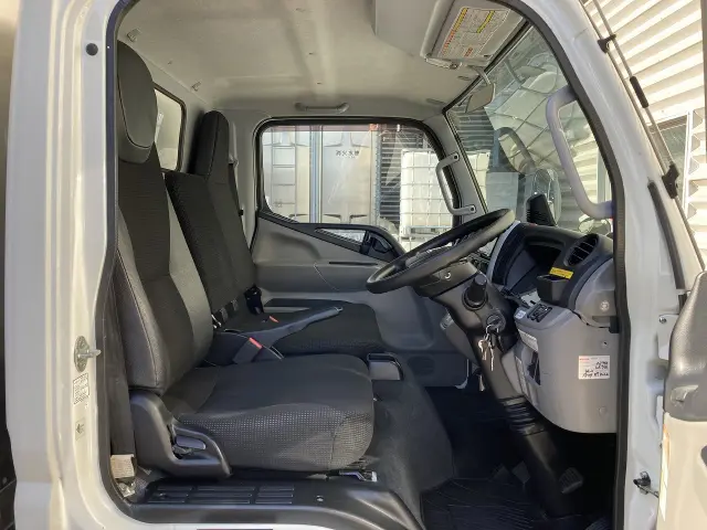 三菱 キャンター TPG-FBA20(2WD)の写真38