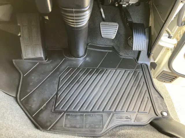 三菱 キャンター TPG-FBA20(2WD)の写真42