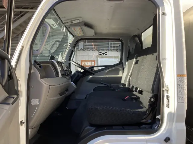 三菱 キャンター TPG-FBA20(2WD)の写真44