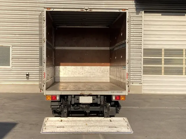 三菱 キャンター TPG-FEB50(2WD)の写真5