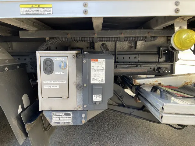 三菱 キャンター TPG-FEB50(2WD)の写真11