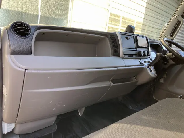 三菱 キャンター TPG-FEB50(2WD)の写真21