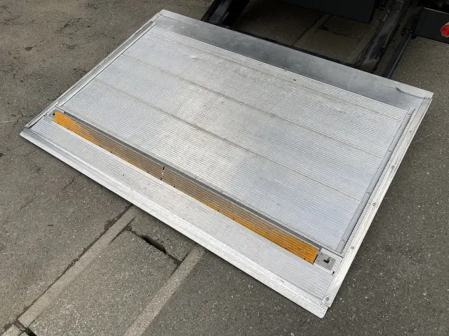 トヨタ ダイナ TPG-XZU650(2WD)の写真6