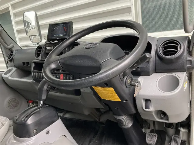トヨタ ダイナ TPG-XZU650(2WD)の写真17