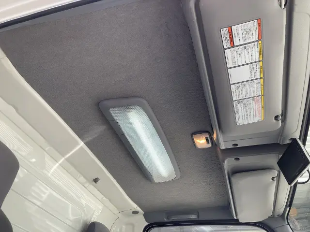 いすゞ エルフ TKG-NMR85N(2WD)の写真19