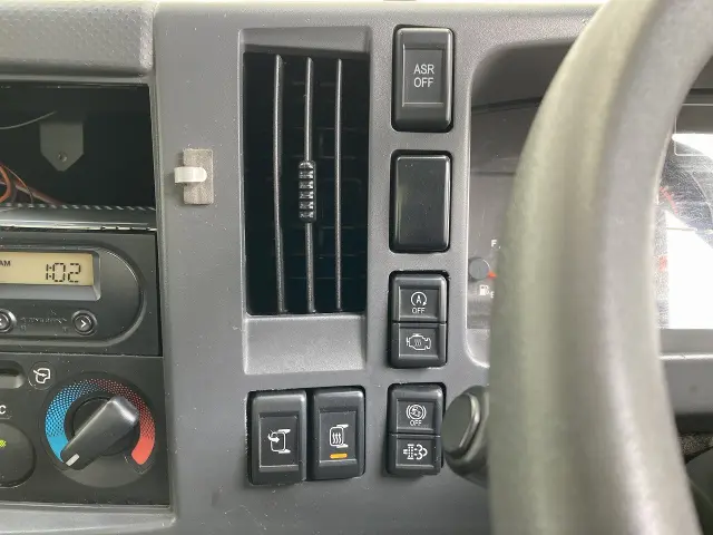 いすゞ エルフ TKG-NMR85N(2WD)の写真41